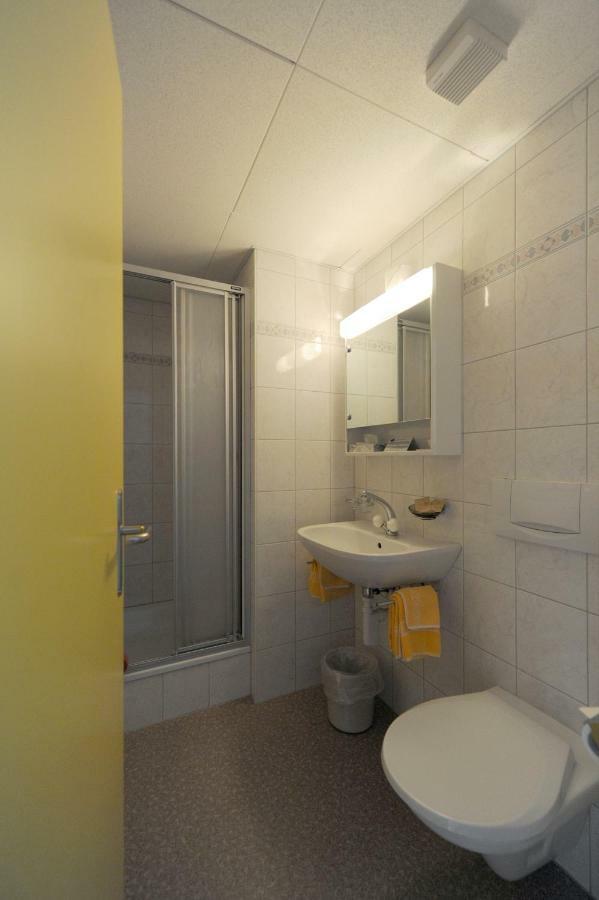 Hotel Krone Budget Ленк Екстер'єр фото